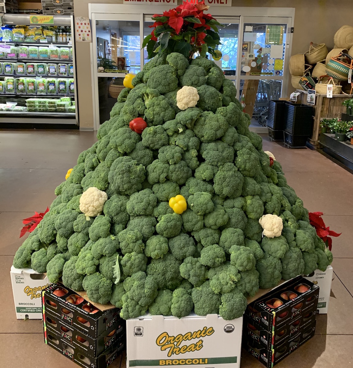  Best Broccoli/Cauliflower Display winner: Brian Dey of Four Seasons Produce, Ephrata, Pa.