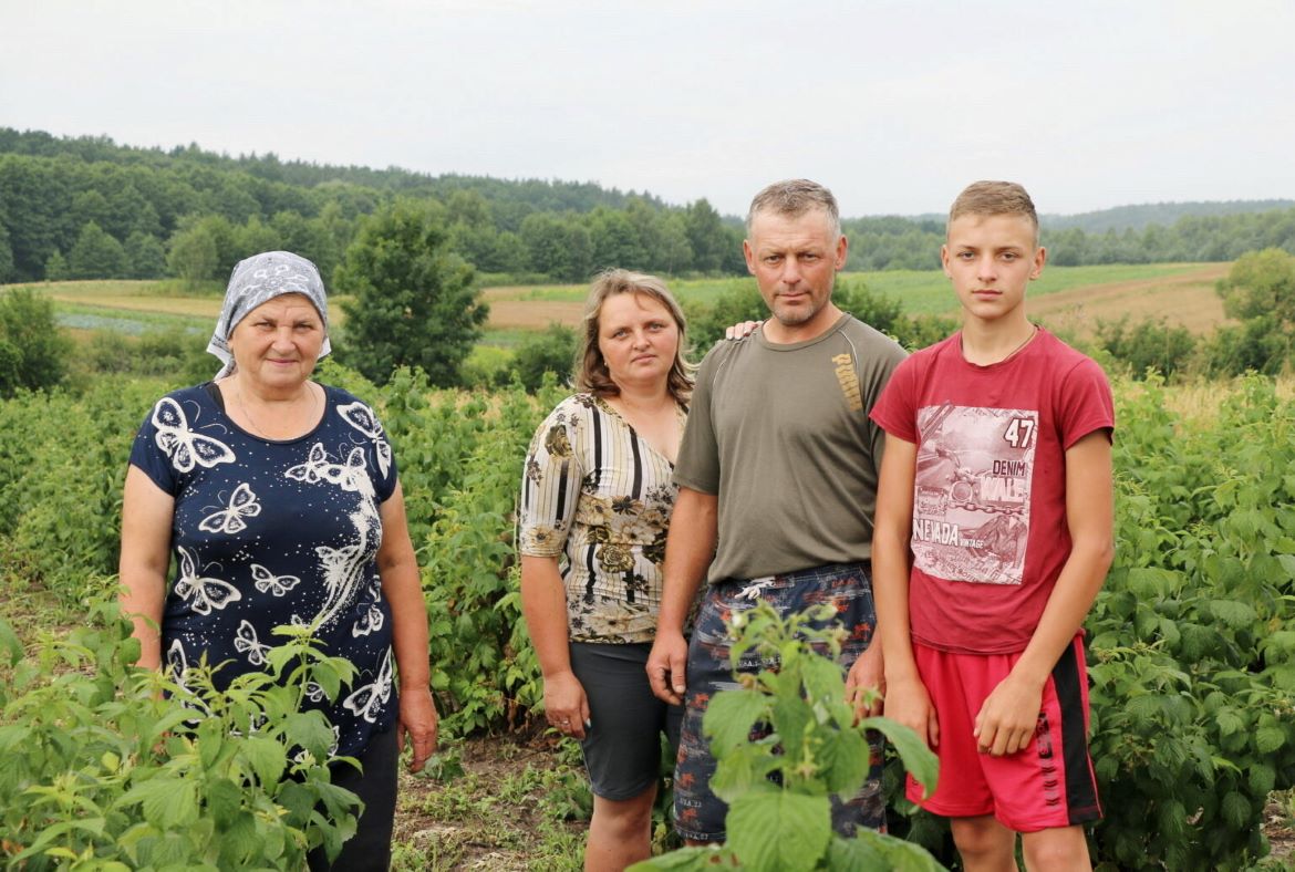  Ukrainian farm families remain focused on planting and harvest