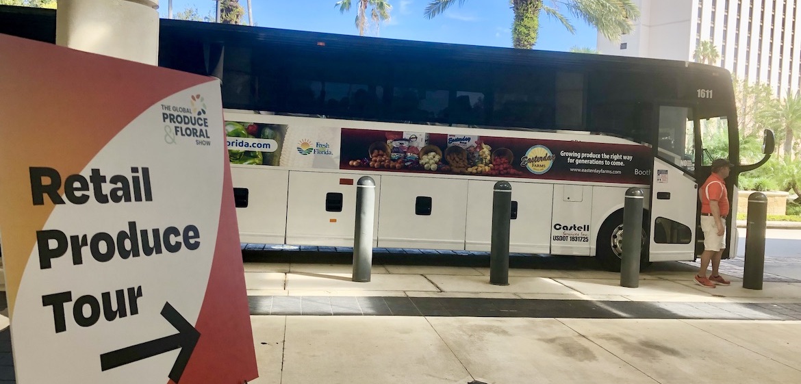  The Retail Produce Tour on Oct. 26, at the International Fresh Produce Association's Global Produce & Floral Show in Orlando, offered two buses and was sold out with a waiting list. 