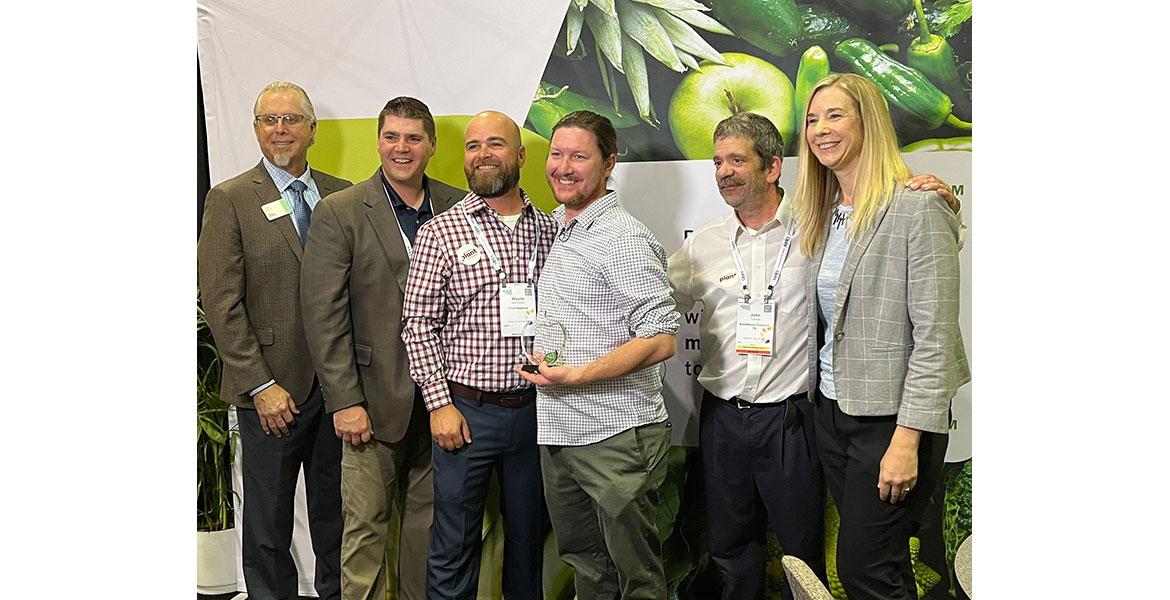  Shown from left: Joe Watson, vice president of retail, foodservice and wholesale at IFPA; John Steffy, vice president and general manager, Four Seasons Produce; Wayne Hendrickson, director of sales, Four Seasons; Chris Miller, produce director, MOM's Organic Market; John Truncale, produce manager, Brattleboro Food Co-Op, and Produce Market Guide Retail and Education Editor Amy Sowder.
