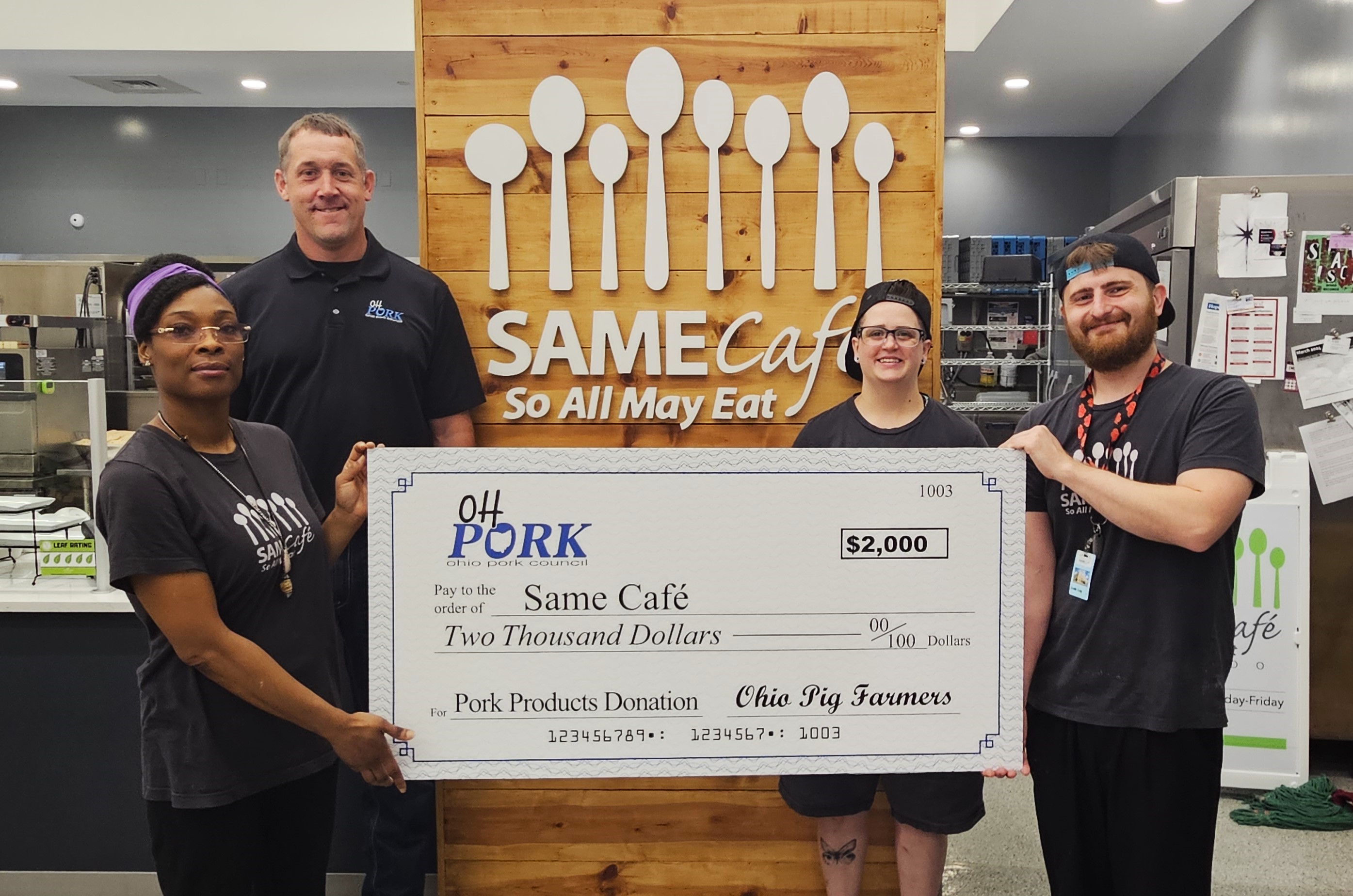 Ohio Pig Farmers' Donations Help Fill Toledo Area Protein Gap - Vimarsana News