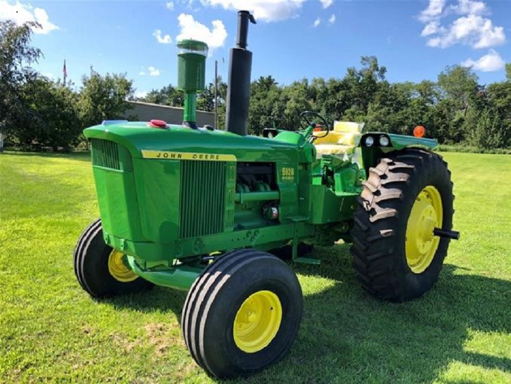 1969 John Deere 5020 Tractor Sold For 3rd Highest Price Ever Agweb 1628