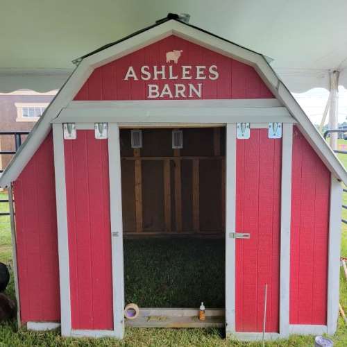 Ashlees Barn