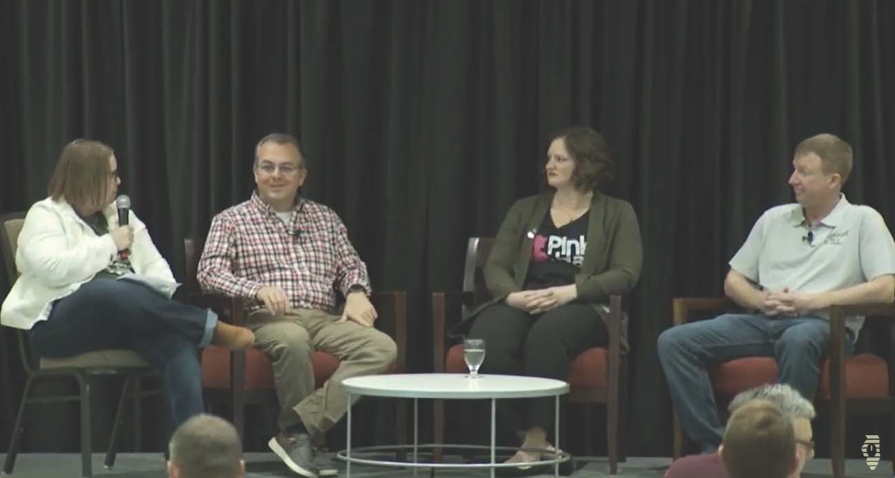 panel discussion of Illinois farmers