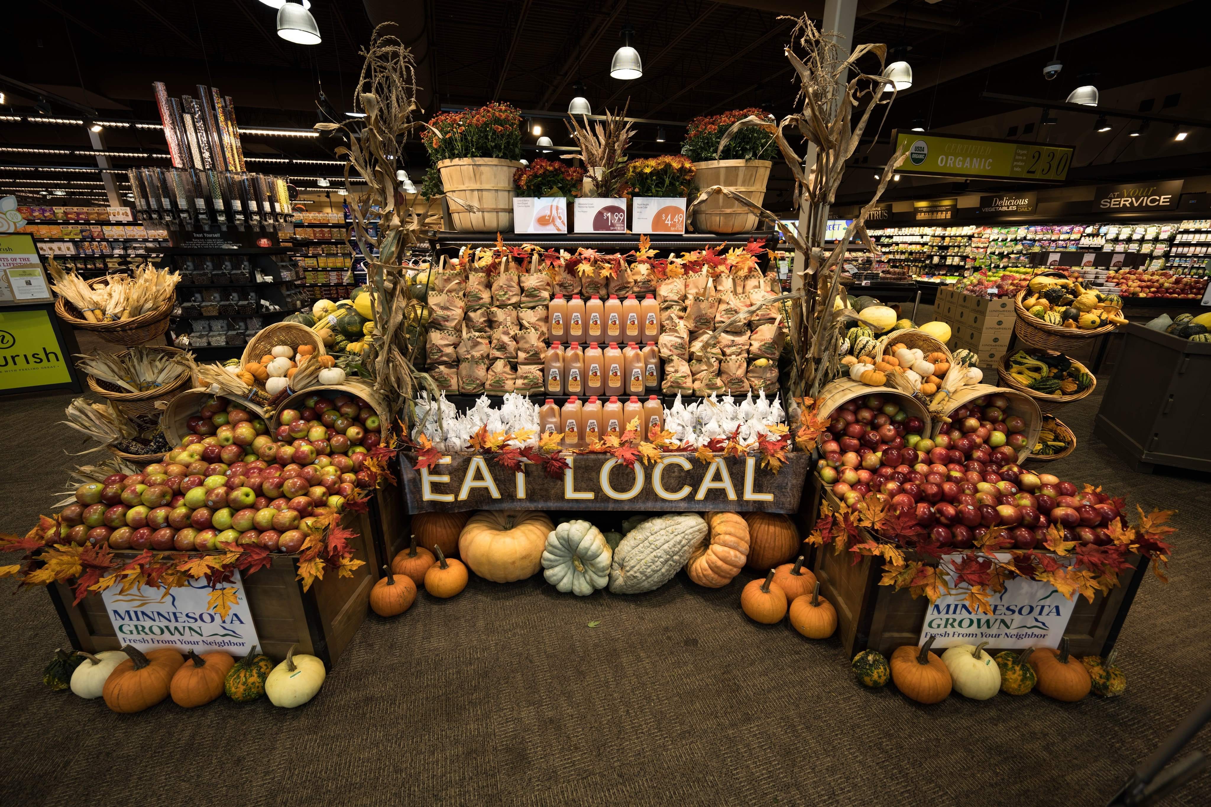 Mike Hanson with Lunds & Byerlys