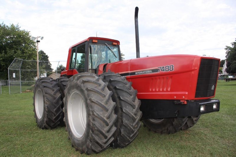 Pair of Rare IHC 7488 Tractors Sold Today on Iowa and Minnesota ...