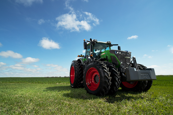 Fendt Targets U.S. Row Crop Farmers With 900 Series | AgWeb