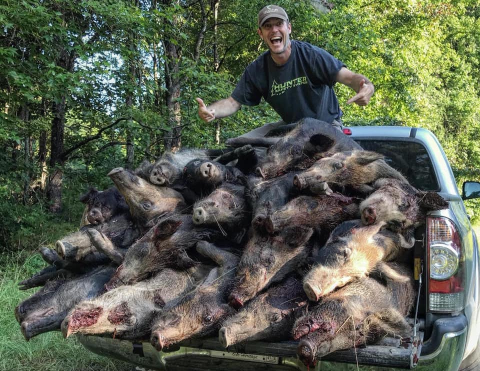 Meet Mississippi's Yawt Yawt, a Wild Pig's Nightmare and Hunting Legend in  the Making