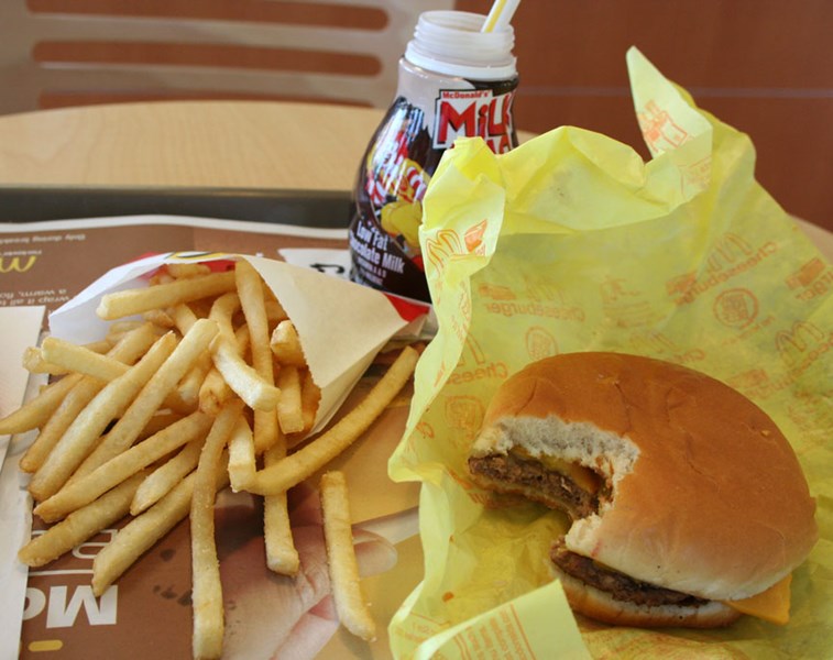 McDonalds_burger_and_milk_meal
