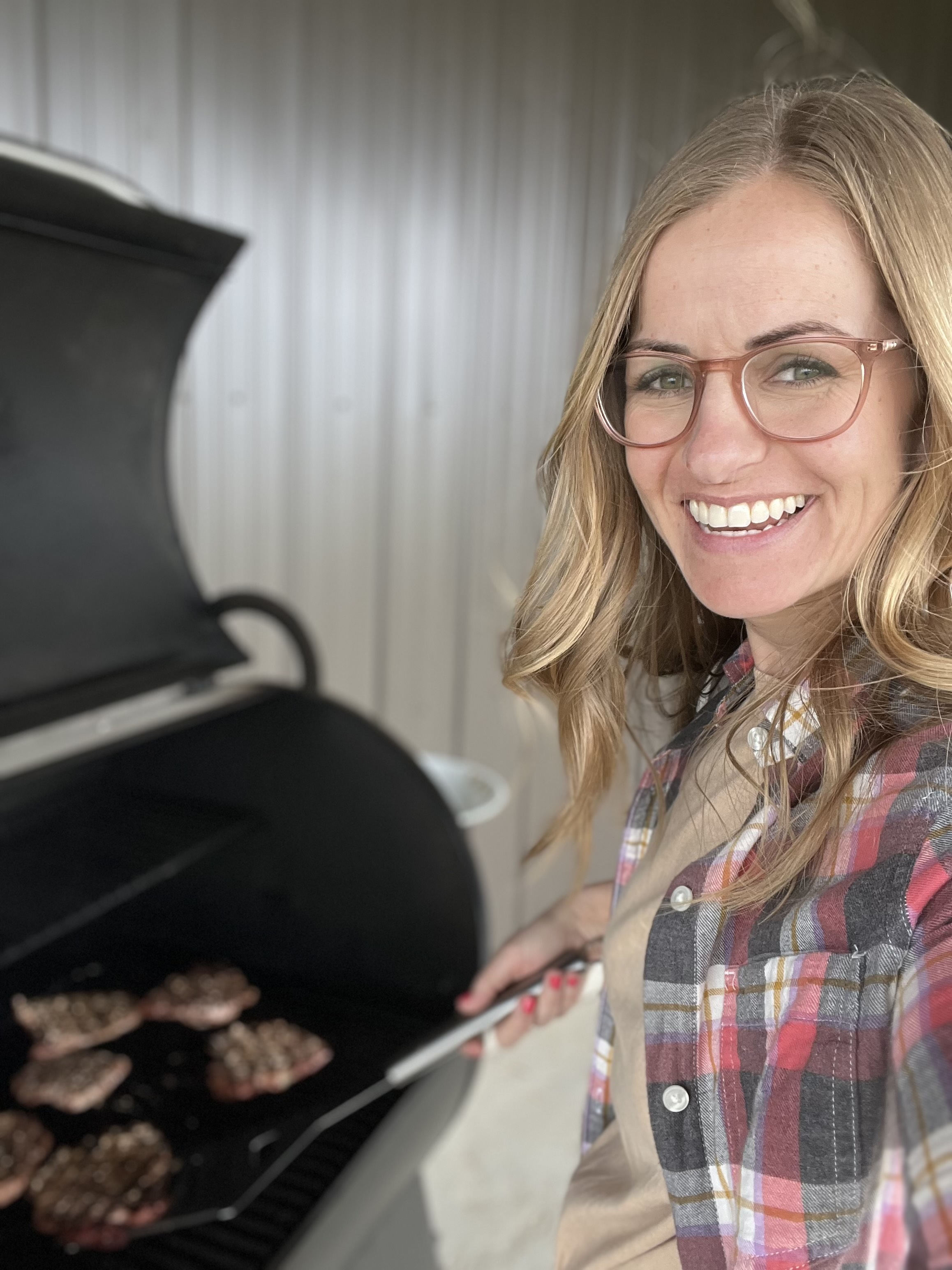 Iowa Farm Wife and Mom Shares Online to Help Other Women | Pork Business