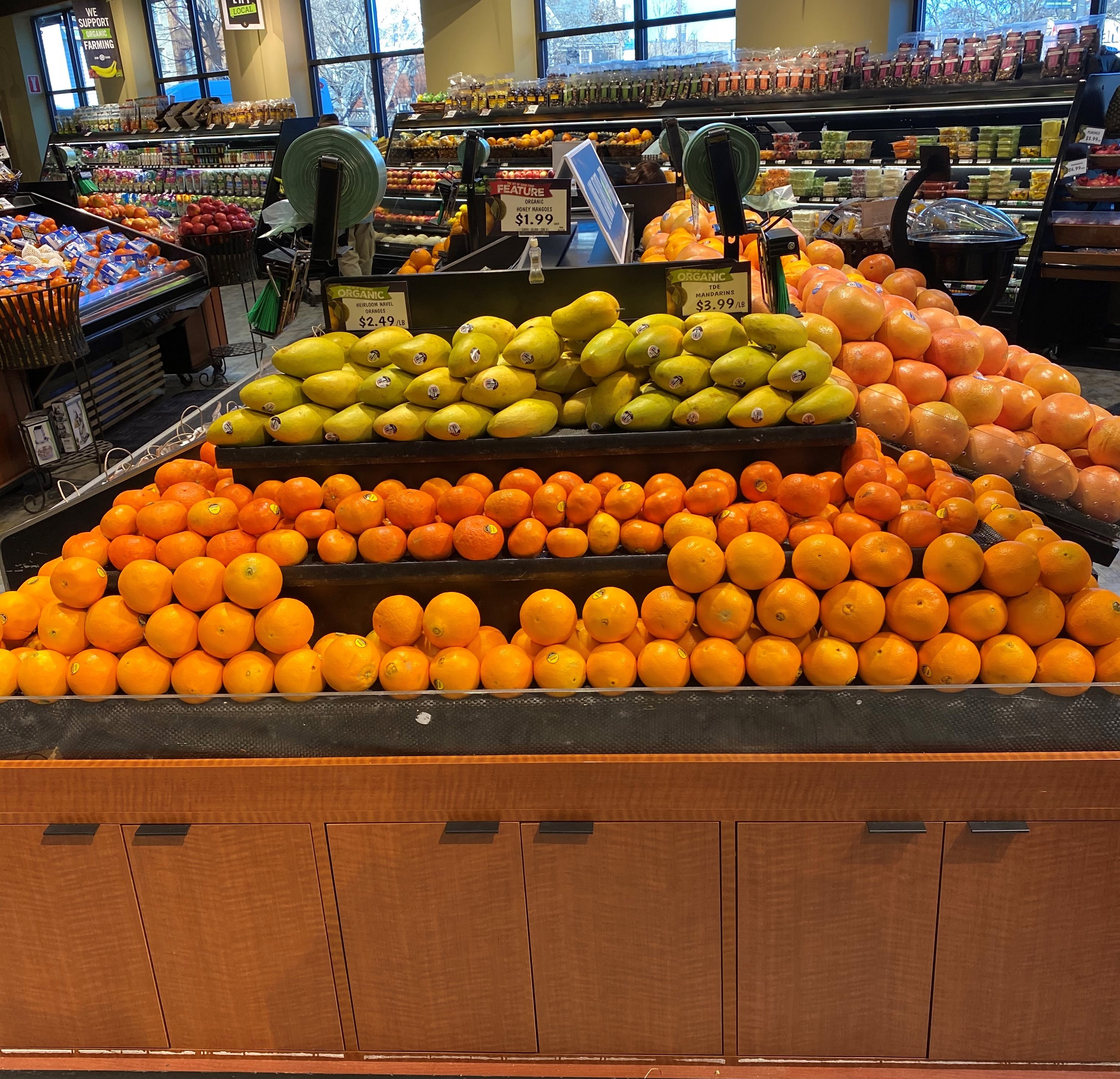 Mangoes with citrus