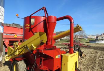 Pete's Pick of the Week: New Holland 358 Grinder Mixer