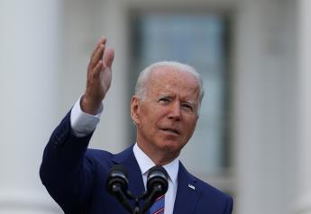 Biden to Meet with CEOs on Supply Chain Amid New COVID Variant Threat