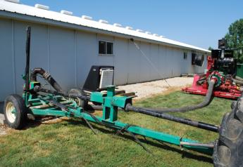 How Does Manure Pumping Affect Disease Spread in Pigs?