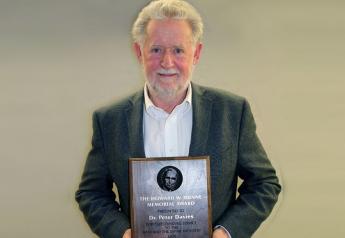 Davies Wins 2022 Minnesota Pork Board's Distinguished Service Award