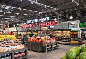 Hy-Vee’s newly ‘reimagined’ store takes pride in produce