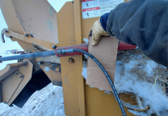 Handling Hydraulic Hoses Requires Extra Caution in Winter
