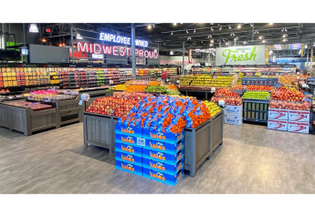 These newest Hy-Vee stores have (almost) everything — check this produce department