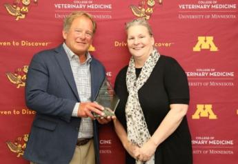 Quality, Quantity & Impact: Scott Dee Wins UMN CVM Distinguished Research Alumnus Award