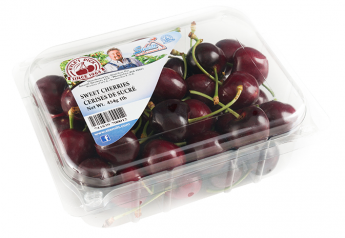Clamshells gain on pouch bags for cherry packaging