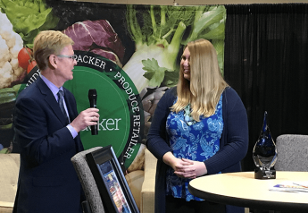 Hy-Vee’s Mike Orf receives Produce Retailer of the Year award