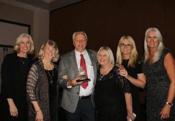 Bill Bess receives inaugural Allen Lund Legacy Award
