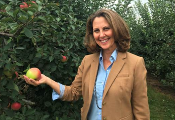 Virginia leaders celebrate the state’s apple harvest 