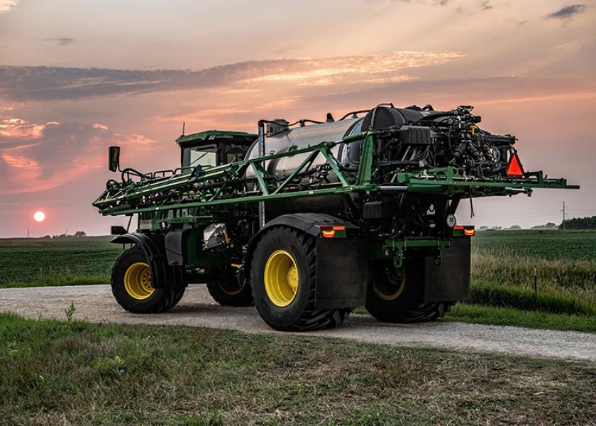 With versatility to be outfitted with an air boom, dry spinner-spreader and liquid systems, John Deere introduces the 800R Floater for model year 2022, which replaces the previous F4365 high-capacity nutrient applicator. 