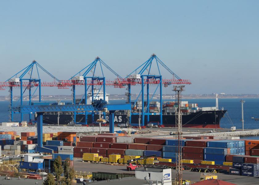 A group of more than 200 importers, exporters, logistics providers, and retailers urged the White House to intervene in West Coast port labor talks that have been underway since last May. 