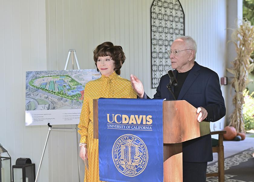 Lynda and Stewart Resnick bestow gift at UC Davis. 