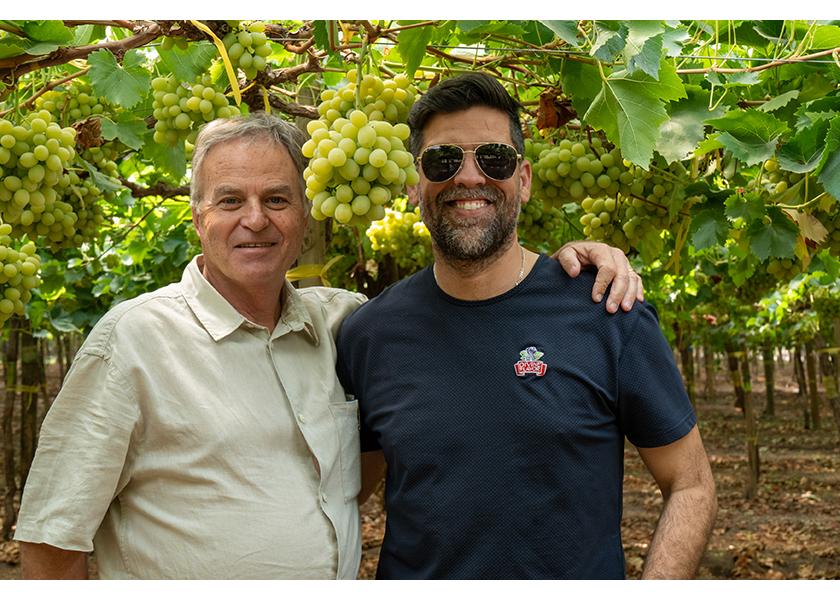 Divine Favor International has developed a rich and profitable history with Chilean grape grower Santa Elena over many years of collaboration. 