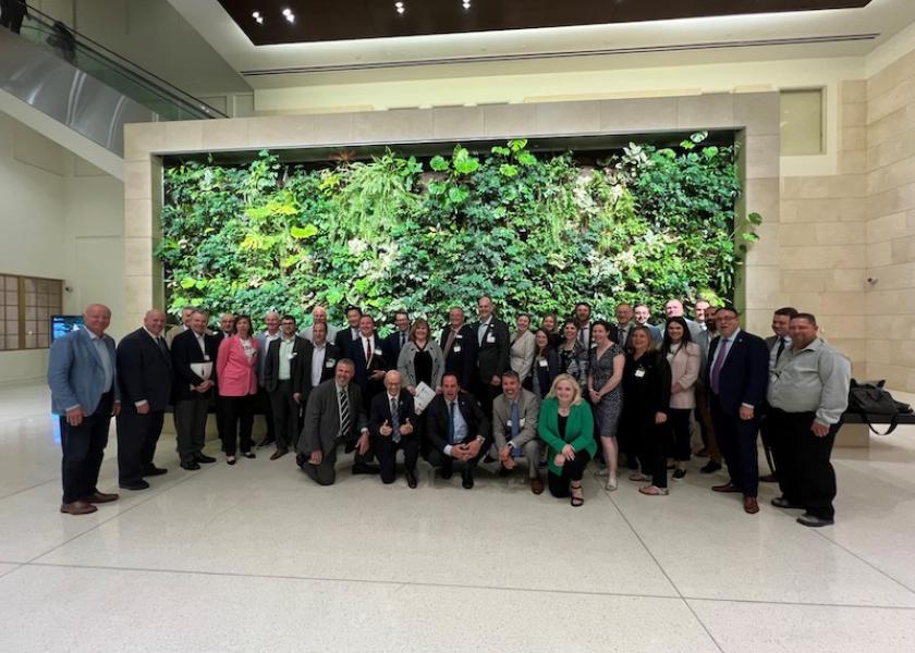 Canadian fresh produce leaders met with government officials May 30 to talk about industry priorities.