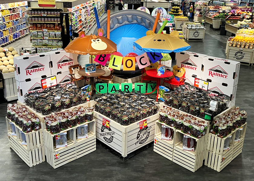 While convenience items continue to resonate with Tops’ shoppers, so too do eye-popping displays. This summer, Tops produce departments went head-to-head in a four-week block party-themed competition.