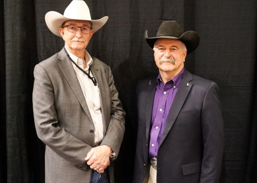 2023 U.S. CattleTrace Chair-Elect Joe Leathers (left) and Chairman Mark Gardiner. 