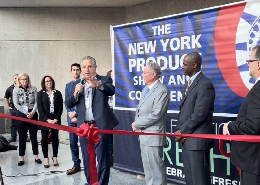 As he accepted the Lifetime Achievement Award, Baldor Specialty Foods President Michael Muzyk thanked the New York Produce Show and the industry people who’ve impacted his life and the lives of many others.