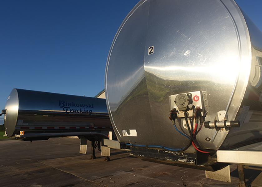 “Kelly is dumping roughly 35,000 lb. per day,” Johnson says. “That amount was determined by logistics, but it turns out to be a good amount for us to be able to feed, so we’re able to offset those losses by feeding the dumped milk back to the cows.”