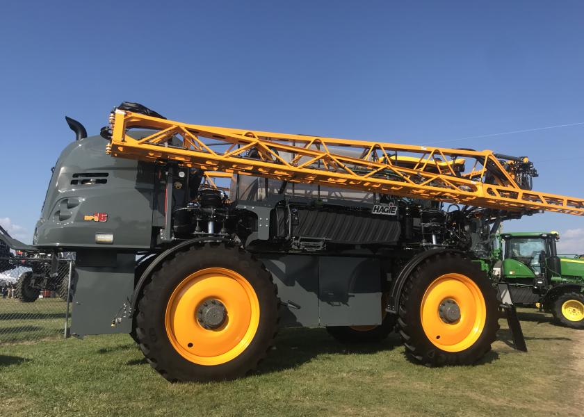 John Deere Spotlights Dual Product Capabilities For Hagie Sprayers