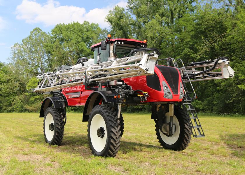 The HS1100 has a 1,120 gal. tank capacity and is powered by a 300 hp Cummins Tier 4 Final engine. Boom options include Pommier 100’, 120’ or 132’ aluminum. 