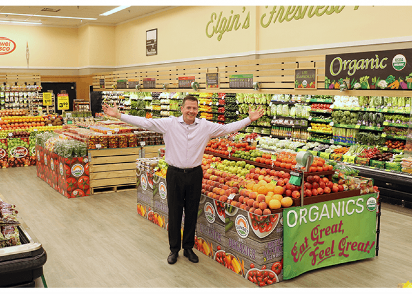 Scott Bennett, produce sales and merchandising manager for Jewel-Osco, received the 2019 Produce Retailer of the Year award.