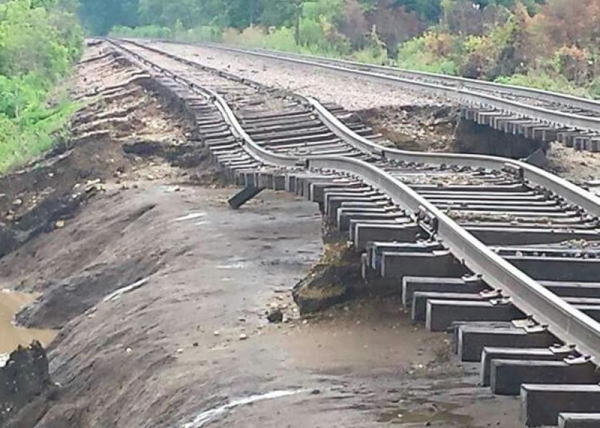 flood_washout_train_tracks