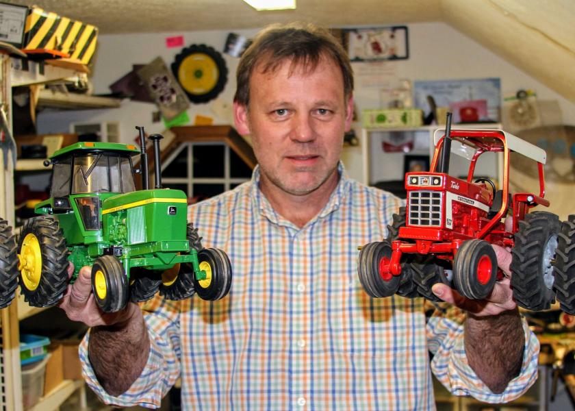 Farm Toy Story Master Craftsman Brings